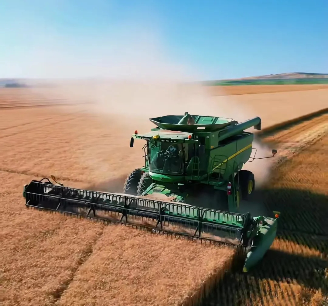 BDS/GNSS High-Precision Positioning for Autonomous Farming: Boost Efficiency